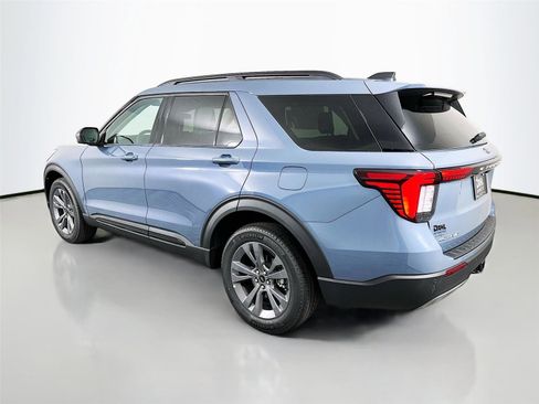 New 2026 Ford Explorer Active w/ Active Comfort Package image 5