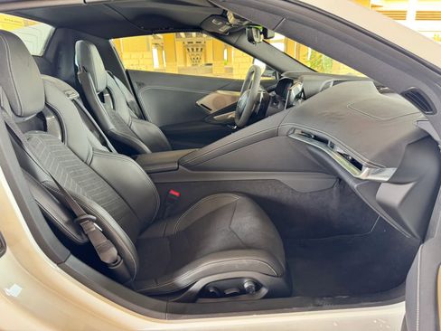 Used 2024 Chevrolet Corvette Stingray Preferred Conv w/ 2LT RWD image 22