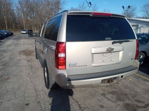 Used 2008 Chevrolet Suburban LS AWD/4WD image 3