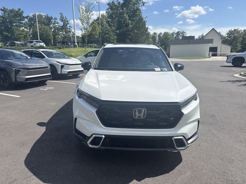 Used 2025 Honda CR-V Sport Touring image 3