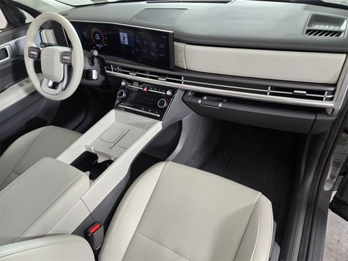Used 2024 Hyundai Santa Fe SEL image 21