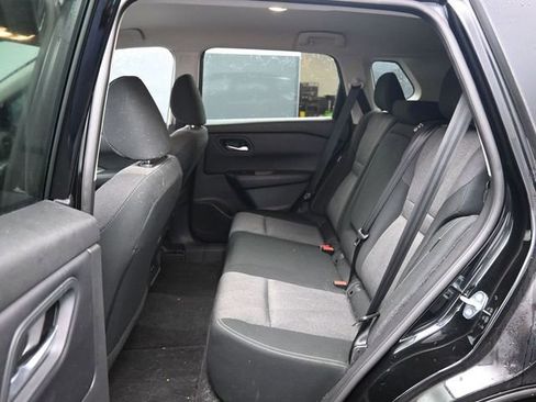 Used 2025 Nissan Rogue SV image 13