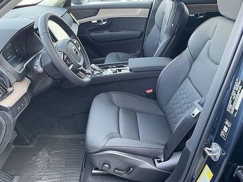 New 2026 Volvo XC90 T8 Plus w/ Protection Package Premier AWD/4WD image 15