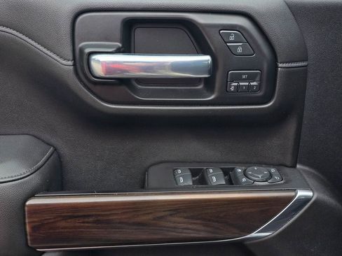 Used 2019 GMC Sierra 1500 SLT w/ SLT Premium Plus Package AWD/4WD image 9