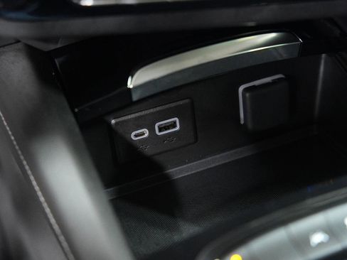 Used 2023 Buick Envision Preferred image 36