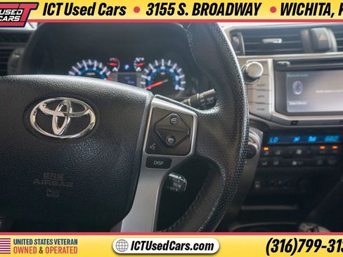 Used 2015 Toyota 4Runner Limited AWD/4WD image 18