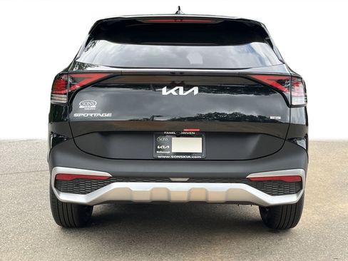 New 2025 Kia Sportage LX AWD/4WD image 21