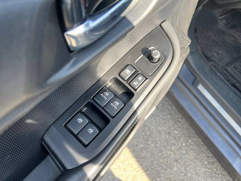 Used 2015 Subaru Legacy 2.5i Limited AWD/4WD image 13