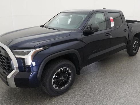 New 2026 Toyota Tundra SR5 AWD/4WD image 17