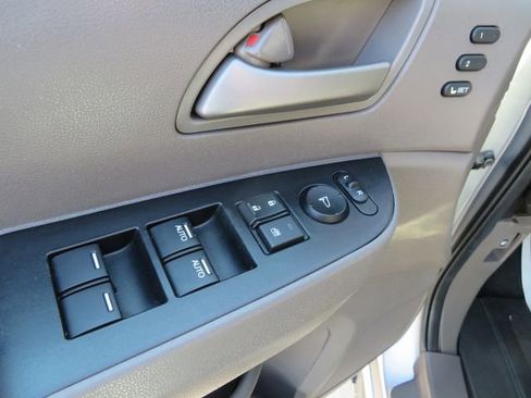 Used 2013 Honda Odyssey Touring image 26