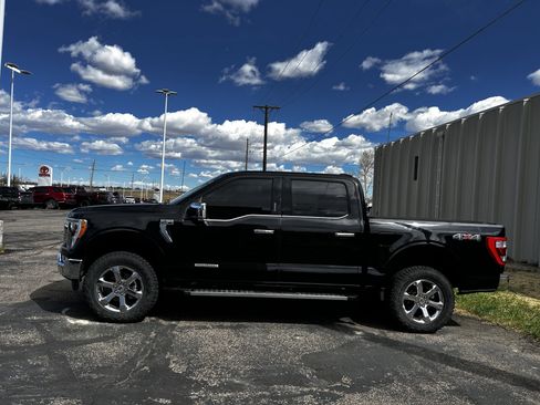 Used 2021 Ford F150 Lariat image 2