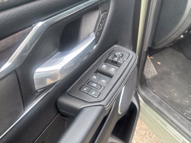 Used 2026 RAM 1500 Laramie AWD/4WD image 15