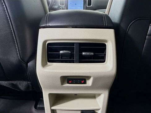 Used 2022 Ford Edge Titanium w/ Equipment Group 301A AWD/4WD image 27