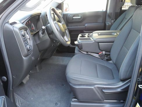 Used 2020 Chevrolet Silverado 1500 Custom w/ Custom Value Package image 8