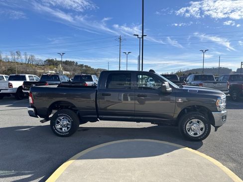 New 2024 RAM 2500 Tradesman w/ Chrome Appearance Group image 6