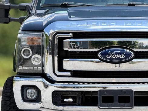 Used 2016 Ford F250 Lariat w/ Chrome Package AWD/4WD image 14