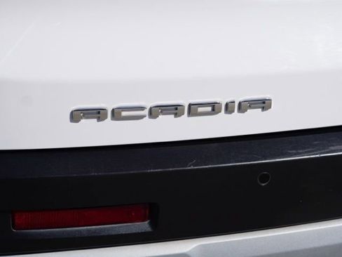 Used 2021 GMC Acadia SLE image 10