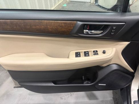 Used 2015 Subaru Outback 3.6R Limited AWD/4WD image 7
