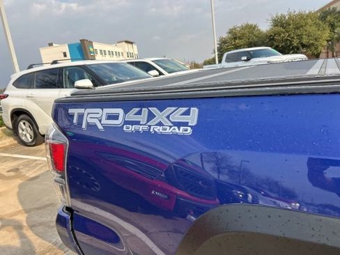 Used 2023 Toyota Tacoma TRD Off-Road w/ Technology Package image 4