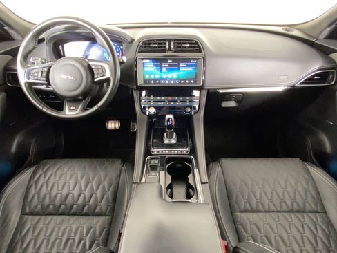 Used 2020 Jaguar F-PACE SVR image 14