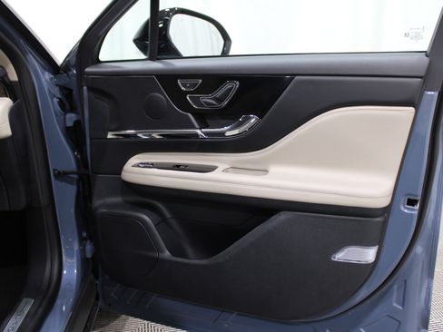 New 2026 Lincoln Corsair Grand Touring image 30