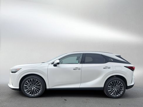 Used 2026 Lexus RX 450h Luxury w/ Convenience Package image 2