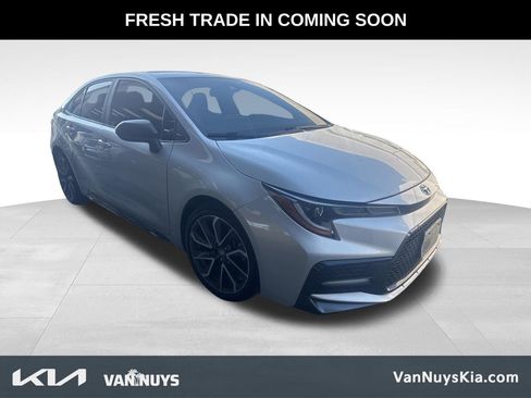 Used 2021 Toyota Corolla SE w/ Carpet Mat Package (TMS) image 2