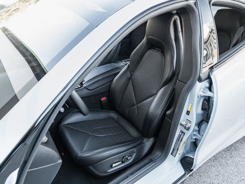 New 2025 Karma Revero Luxury RWD image 8