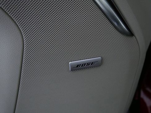 Used 2024 GMC Yukon Denali AWD/4WD image 18