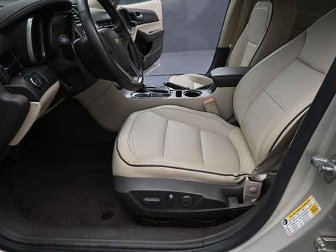 Used 2014 Chevrolet Malibu LT FWD image 10