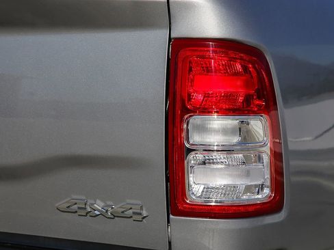 Used 2022 RAM 2500 Big Horn w/ Safety Group B image 9