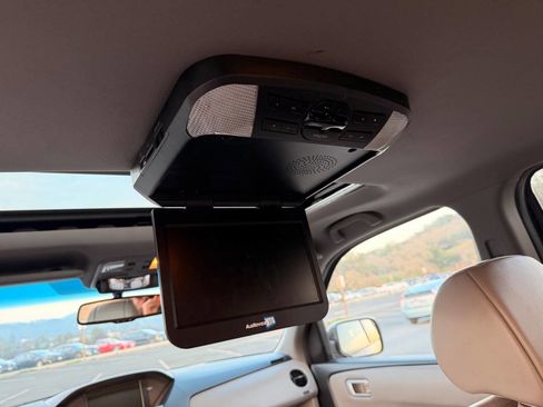 Used 2011 Honda Pilot EX-L image 26