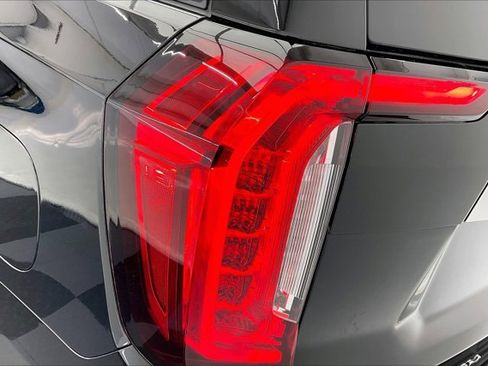 Used 2024 GMC Yukon Denali image 29