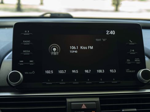 Used 2019 Honda Accord LX image 30