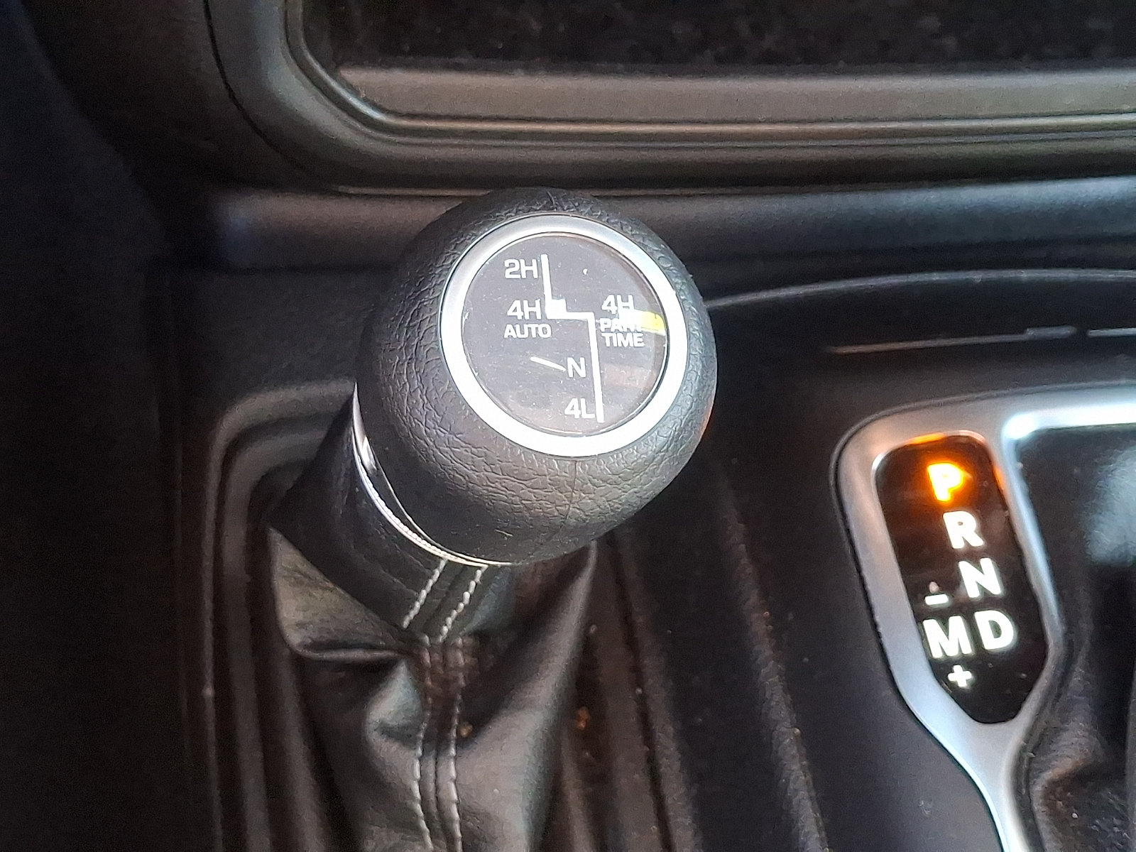 Used 2025 Jeep Wrangler Unlimited Sahara AWD/4WD image 25