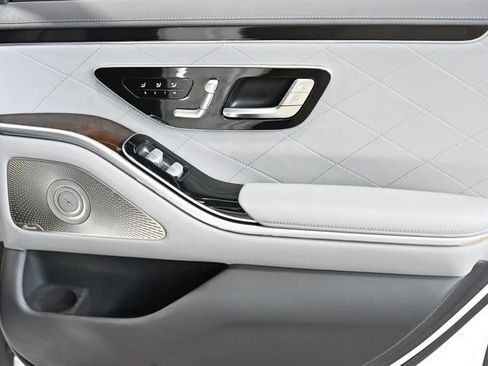 Used 2023 Mercedes-Benz S 580 4MATIC Sedan image 49