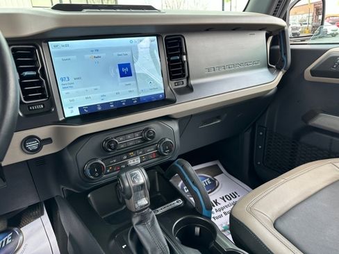Used 2022 Ford Bronco Wildtrak image 33