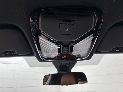 Used 2023 BMW X6 xDrive40i w/ M Sport Package image 12