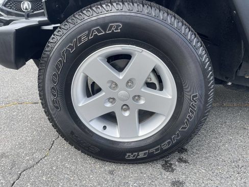 Used 2017 Jeep Wrangler Unlimited Sport w/ Quick Order Package 24S image 14