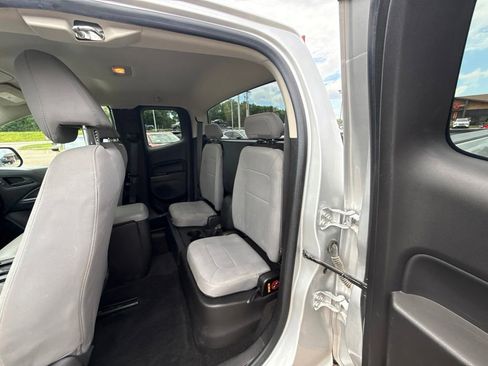 Used 2018 Chevrolet Colorado W/T w/ WT Convenience Package AWD/4WD image 25