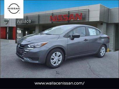 New 2025 Nissan Versa S w/ Trunk Package
