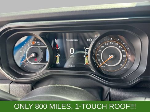 Used 2026 Jeep Wrangler Unlimited Sahara AWD/4WD image 17
