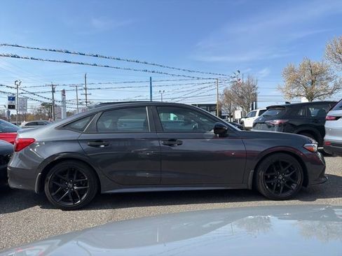 Used 2024 Honda Civic Sport image 3