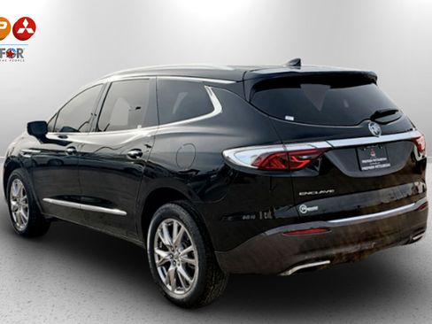 Used 2023 Buick Enclave Essence w/ Experience Buick Package image 3