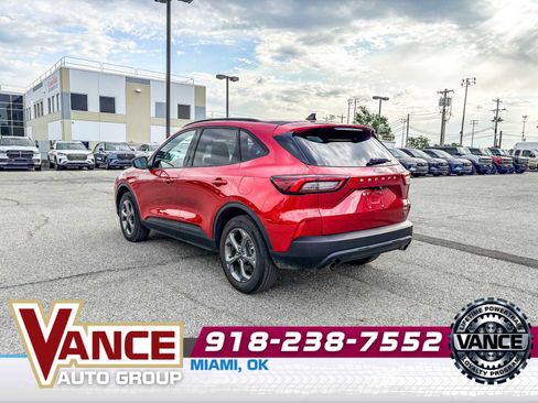 Used 2025 Ford Escape ST-Line AWD/4WD image 5