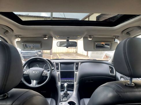 Used 2015 INFINITI Q50 AWD w/ Moonroof Package image 2
