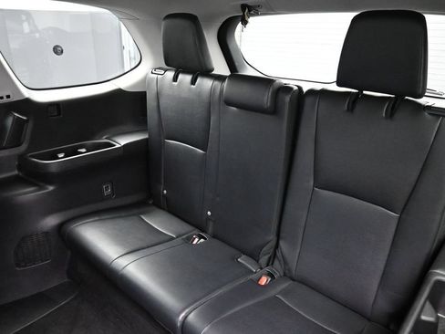 Certified 2024 Toyota Grand Highlander AWD image 34
