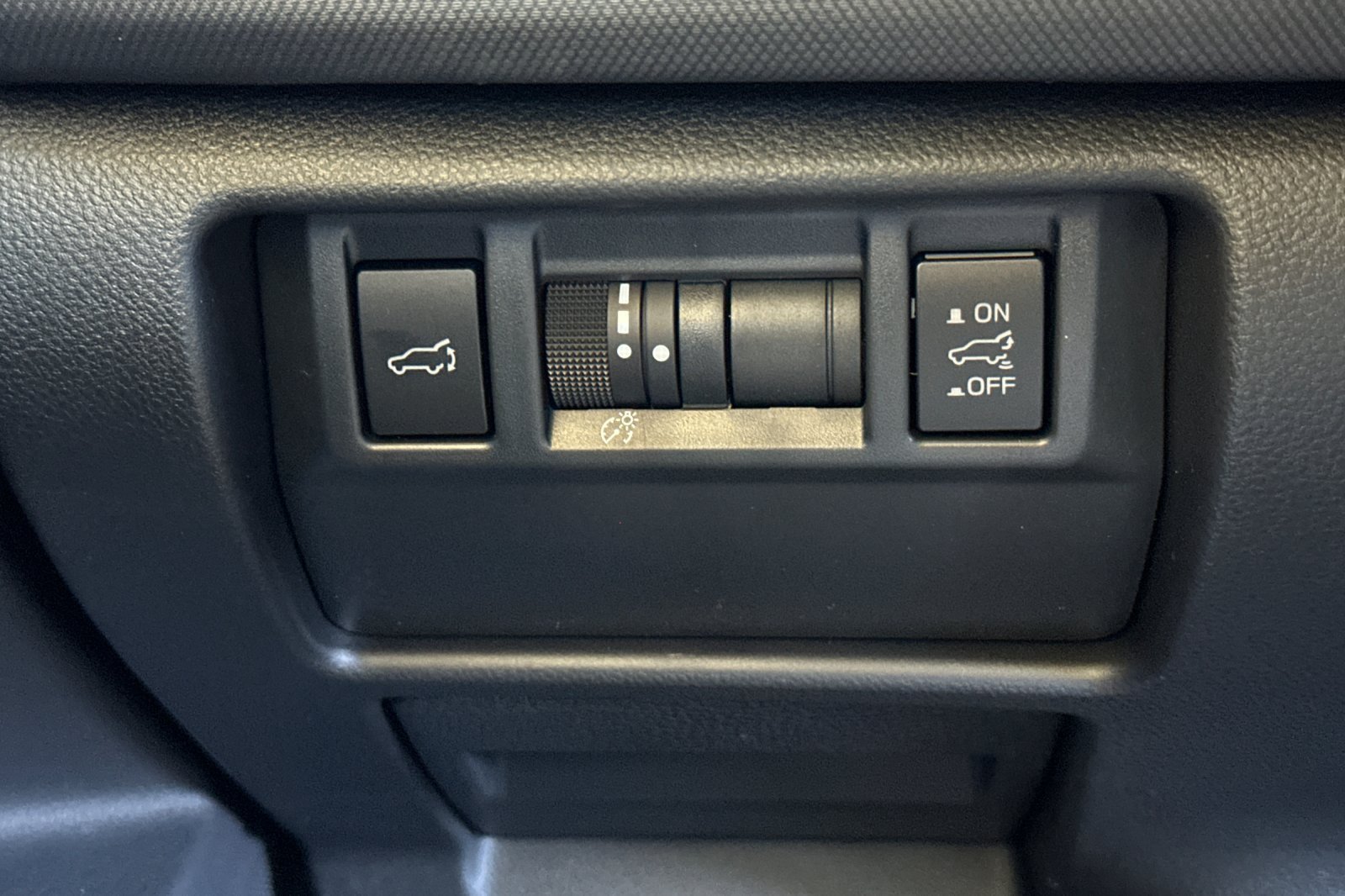 New 2026 Subaru Forester Premium AWD/4WD image 30