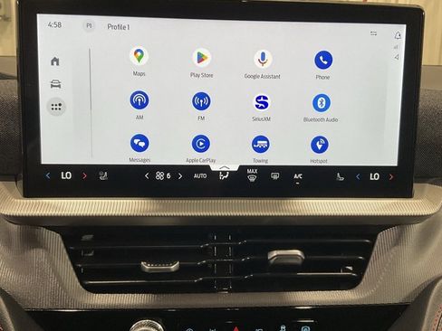 Used 2025 Ford Explorer ST-Line w/ ST-Line Street Pack image 19