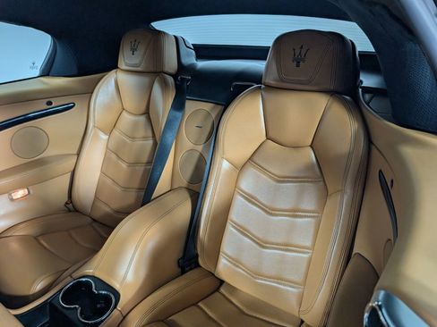 Used 2014 Maserati GranTurismo Sport image 13